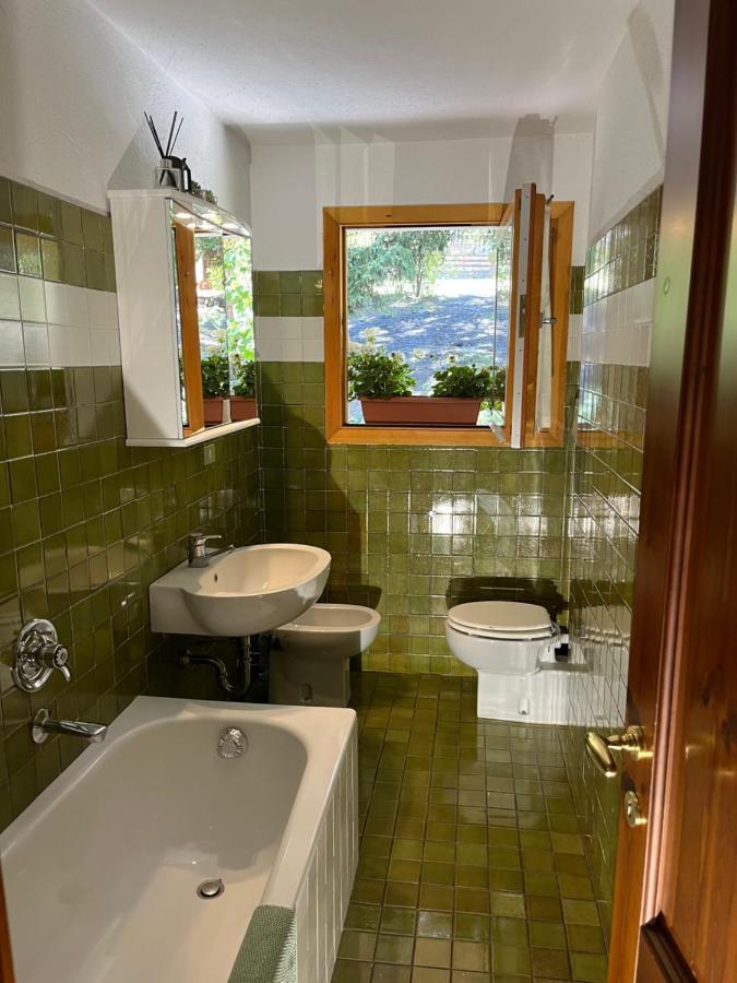Chalet Blanc "Le Flocon" Courmayeur Exterior photo
